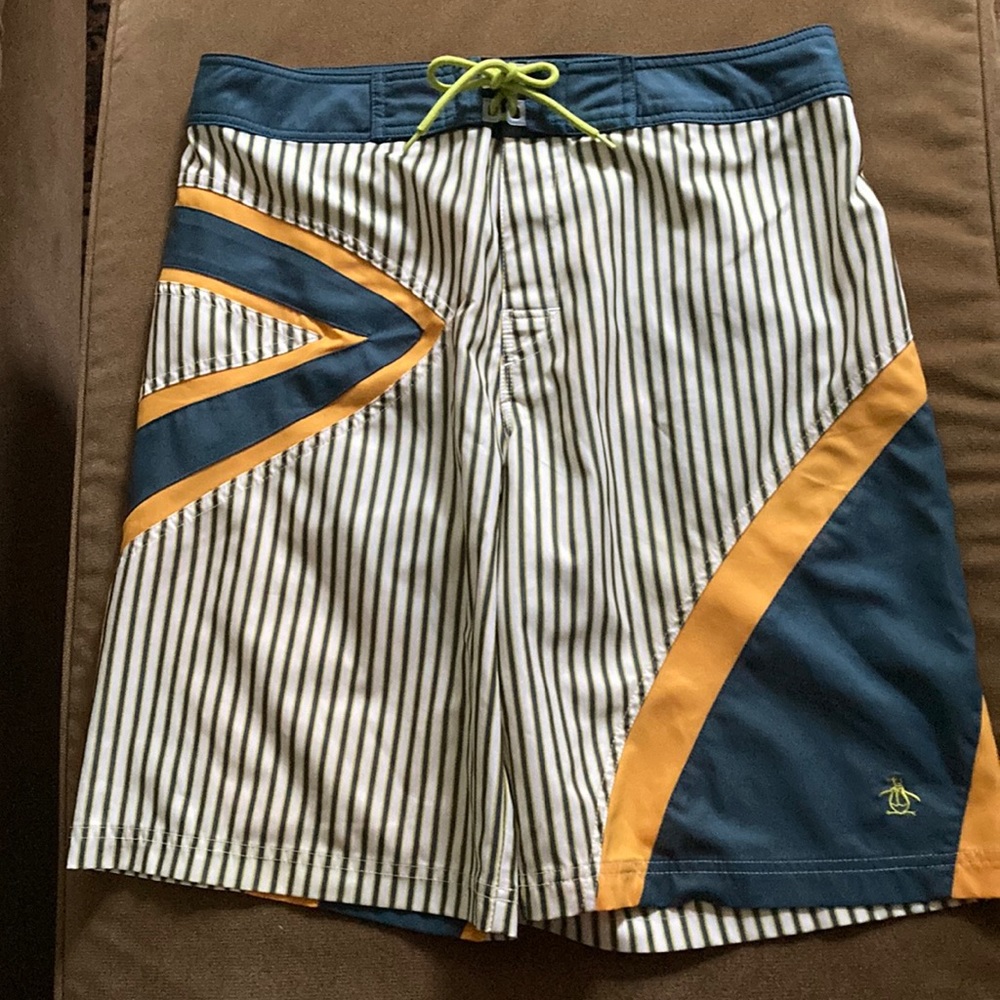 Eye-catching Penguin Swimming / Board Shorts